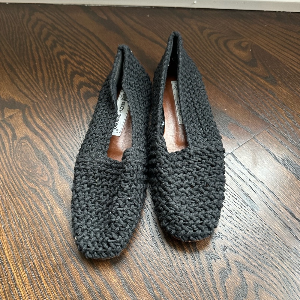 Andre Assous crochet flat - Picture 2 of 5